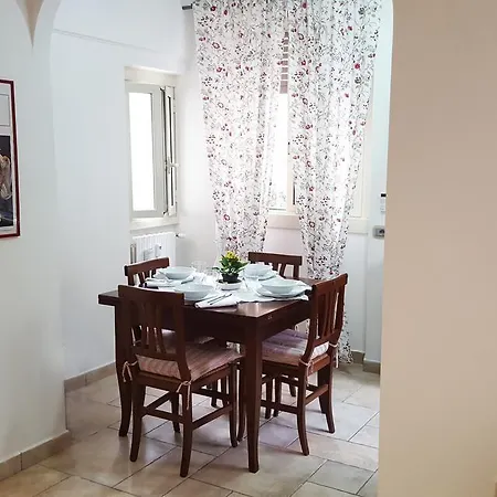 Holiday home Casa Vacanze Giulietta